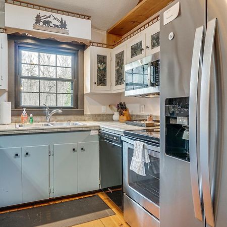 Charming Cabin With Fire Pit And Decks About 7 Mi To Helen Sautee Nacoochee Esterno foto